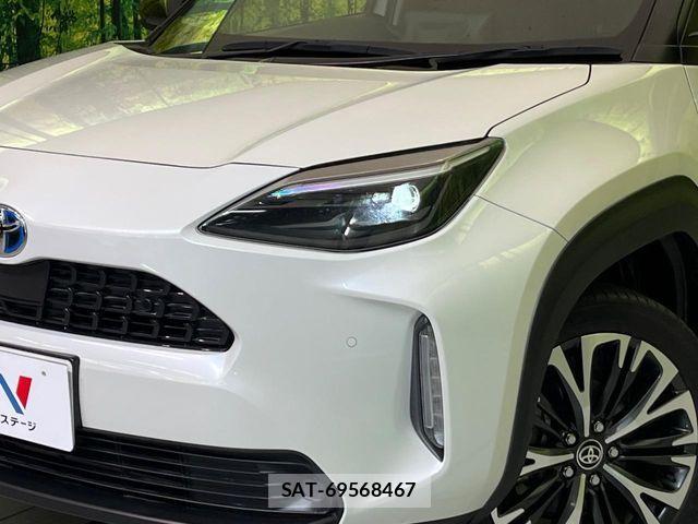 Toyota YARIS CROSS 2022-04 8439183-11