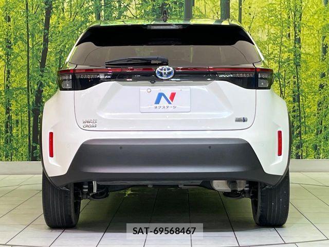 Toyota YARIS CROSS 2022-04 8439183-14