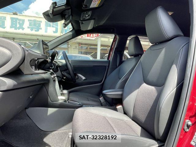 Toyota YARIS CROSS 2024-02 8458868-16