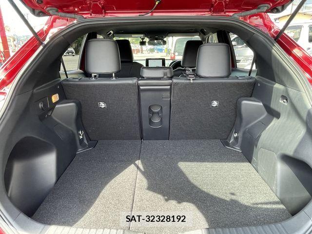 Toyota YARIS CROSS 2024-02 8458868-19