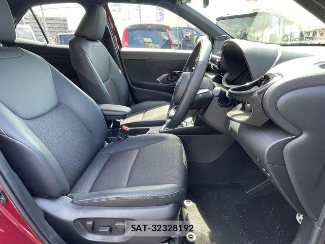 Toyota YARIS CROSS 2024-02 8458868-20