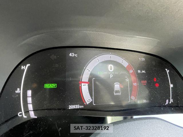Toyota YARIS CROSS 2024-02 8458868-22