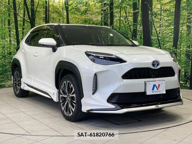 Toyota YARIS CROSS 2022-07 8458866-15