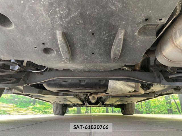 Toyota YARIS CROSS 2022-07 8458866-18