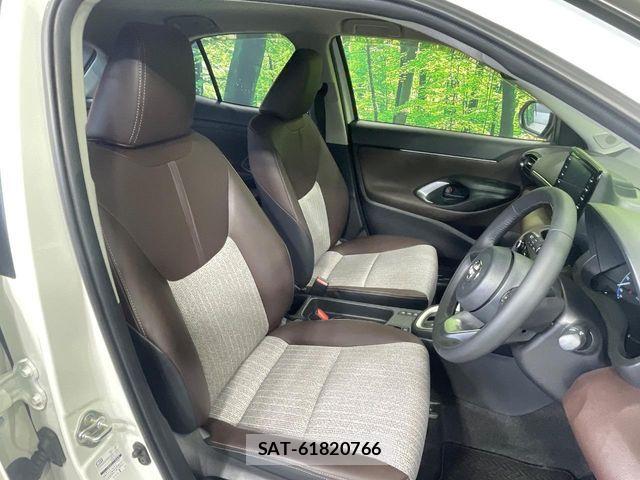 Toyota YARIS CROSS 2022-07 8458866-7