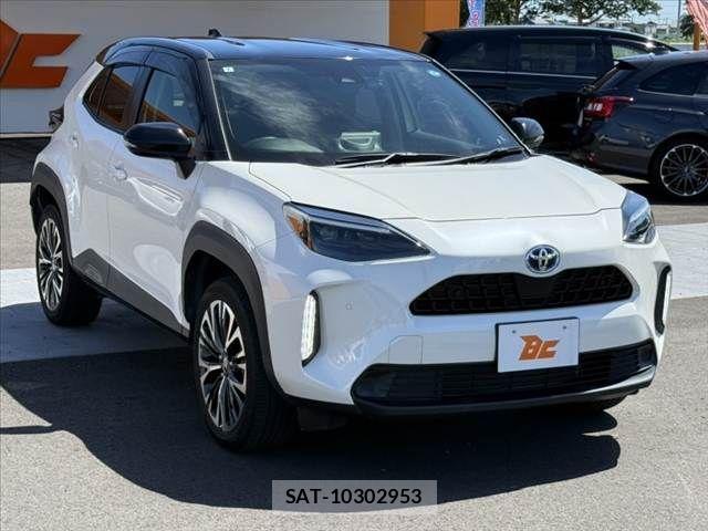 Toyota YARIS CROSS 2022-03 8458877-9