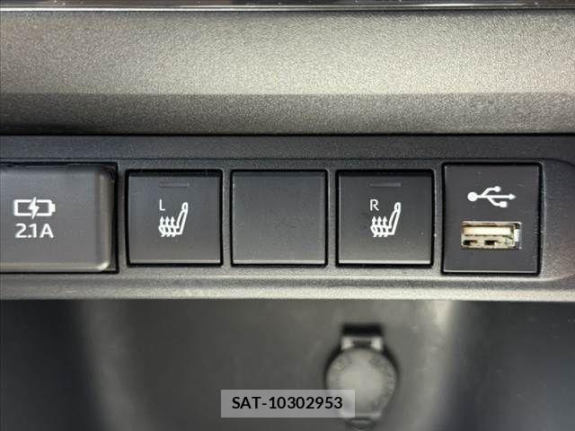 Toyota YARIS CROSS 2022-03 8458877-5