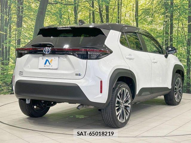 Toyota YARIS CROSS 2023-11 8458864-16