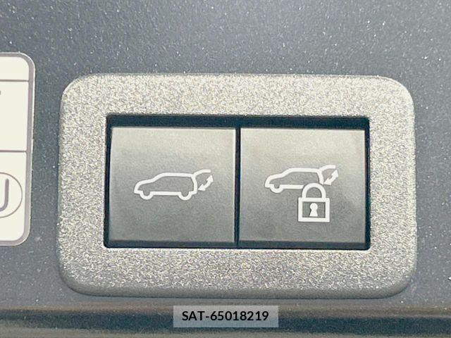 Toyota YARIS CROSS 2023-11 8458864-4