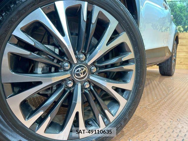 Toyota YARIS CROSS 2022-09 8458865-12