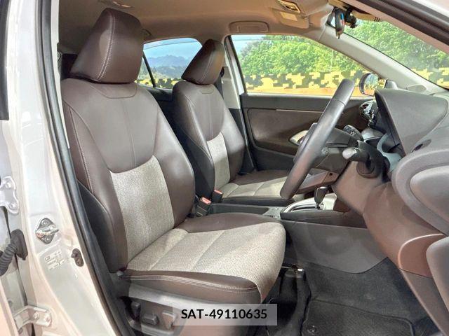Toyota YARIS CROSS 2022-09 8458865-7