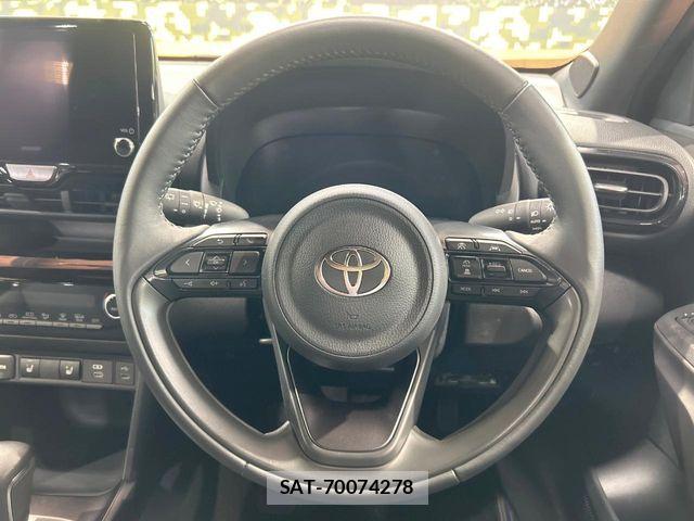 Toyota YARIS CROSS 2025-08 8458863-10