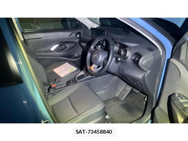 Toyota YARIS CROSS 2021-12 8458880-14
