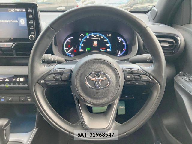 Toyota YARIS CROSS 2022-10 8486340-10