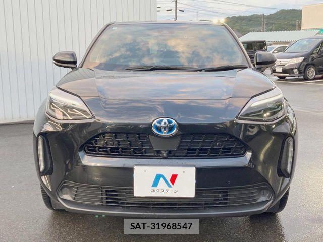 Toyota YARIS CROSS 2022-10 8486340-13