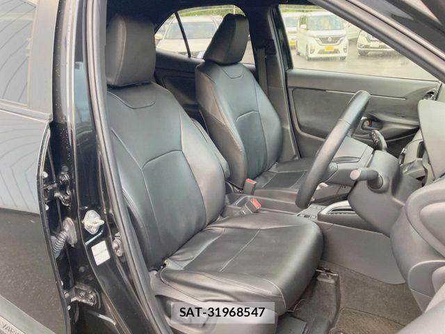Toyota YARIS CROSS 2022-10 8486340-7