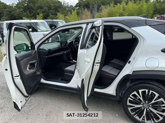 Toyota YARIS CROSS 2021-07 8486338-6