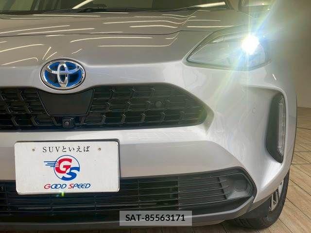 Toyota YARIS CROSS 2020-12 8486339-17