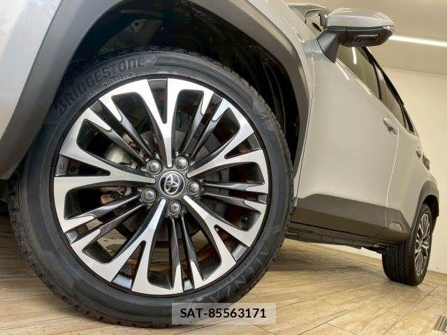 Toyota YARIS CROSS 2020-12 8486339-18
