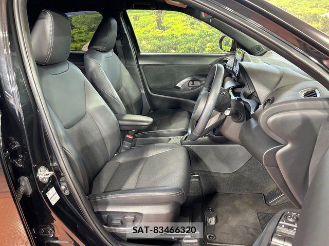 Toyota YARIS CROSS 2024-10 8528469-7