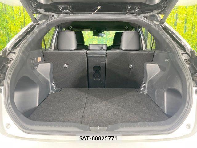 Toyota YARIS CROSS 2023-10 8528484-9