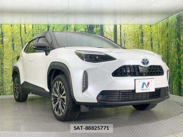 Toyota YARIS CROSS 2023-10 8528484-15