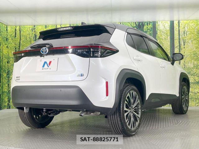 Toyota YARIS CROSS 2023-10 8528484-16