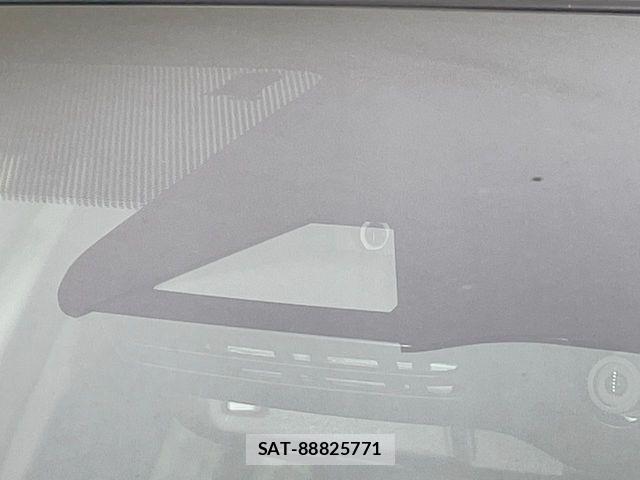 Toyota YARIS CROSS 2023-10 8528484-4