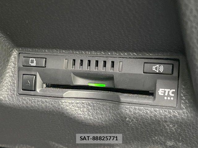 Toyota YARIS CROSS 2023-10 8528484-6