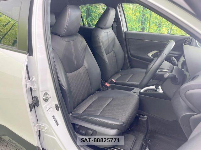 Toyota YARIS CROSS 2023-10 8528484-7