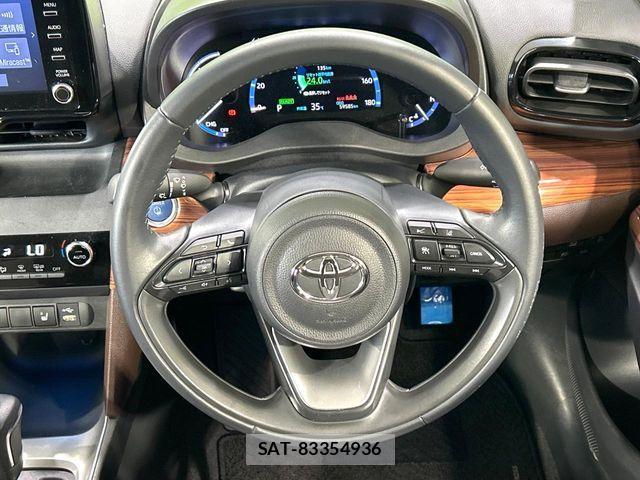 Toyota YARIS CROSS 2021-08 8528490-10