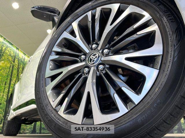 Toyota YARIS CROSS 2021-08 8528490-12