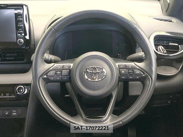 Toyota YARIS CROSS 2022-11 8528476-10