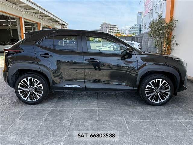 Toyota YARIS CROSS 2023-06 8564235-11