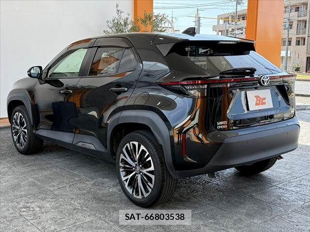 Toyota YARIS CROSS 2023-06 8564235-12