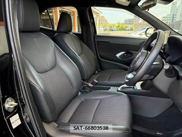 Toyota YARIS CROSS 2023-06 8564235-15