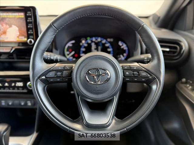 Toyota YARIS CROSS 2023-06 8564235-21