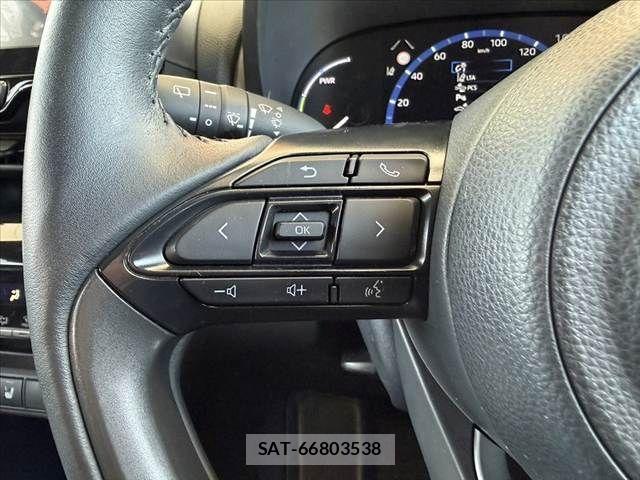 Toyota YARIS CROSS 2023-06 8564235-24