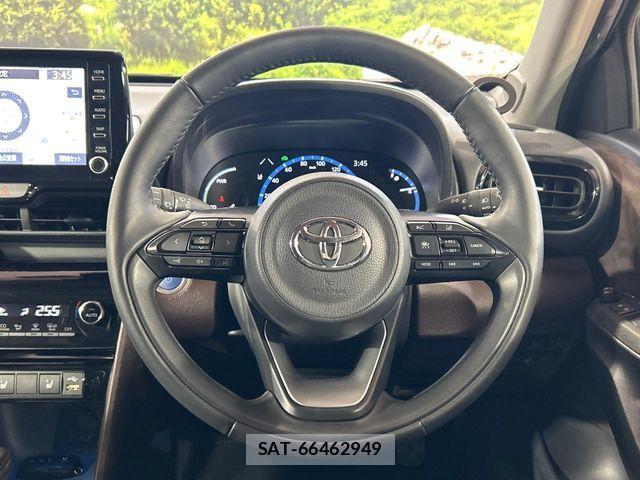 Toyota YARIS CROSS 2022-09 8564229-10