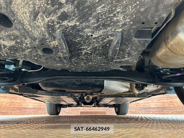 Toyota YARIS CROSS 2022-09 8564229-18
