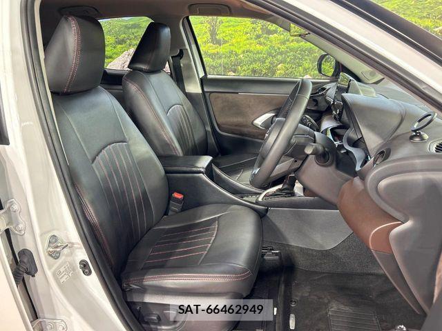 Toyota YARIS CROSS 2022-09 8564229-7