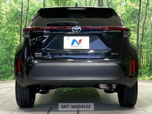 Toyota YARIS CROSS 2024-12 8564230-14