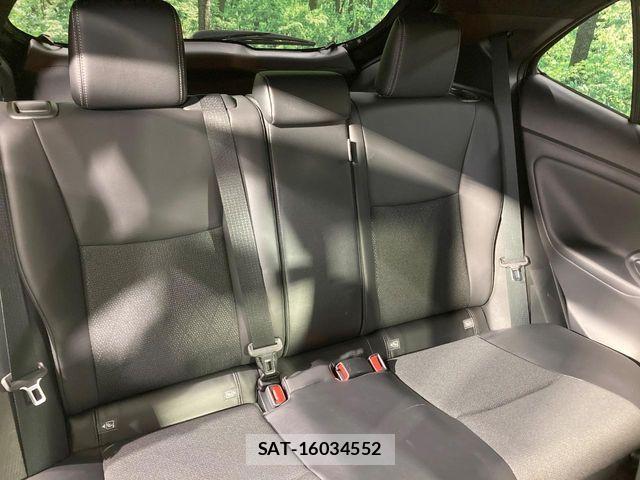 Toyota YARIS CROSS 2024-12 8564230-8