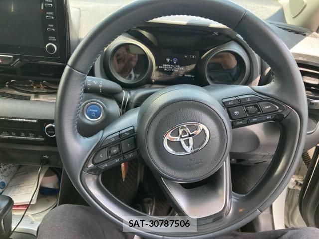 Toyota YARIS CROSS 2021-02 8564239-11