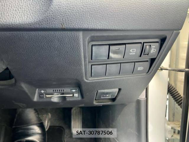 Toyota YARIS CROSS 2021-02 8564239-13