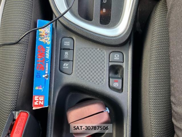 Toyota YARIS CROSS 2021-02 8564239-14