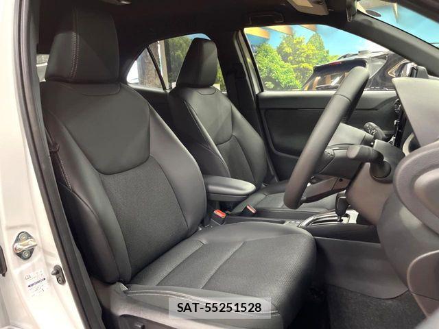 Toyota YARIS CROSS 2026-07 8564228-7