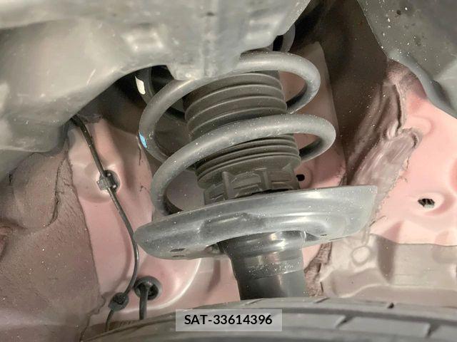 Toyota YARIS CROSS 2022-01 8564236-19