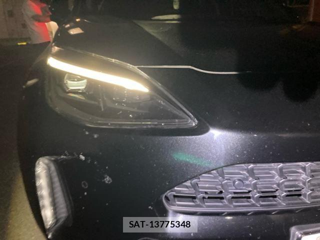 Toyota YARIS CROSS 2023-01 8564237-13