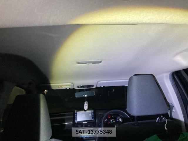 Toyota YARIS CROSS 2023-01 8564237-6